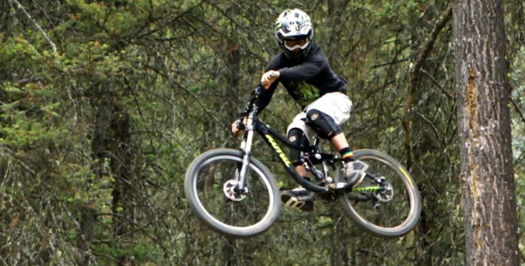 Freeride Mountain Biking: Strength in Numbers Strenght_in_numbers_02 