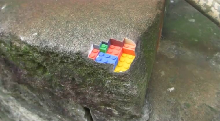 fixing the world: 3D-Drucke ins reale Leben mischen sandstone_with_LEGO 