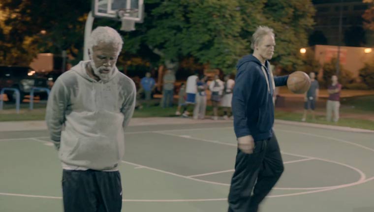 NBA-Star macht als Opa verkleidet alle nass. Nochmal. uncle_drew_is_back 