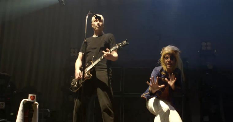 Bonaparte x Deichkind - Alles schon gesehen Bonaparte_ft_Deichkind_Alles_Schon_Gesehen