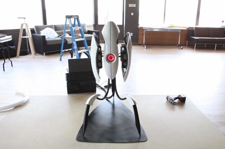 VALVe bekommt einen echten Portal-Turret reallife_turret_replica 