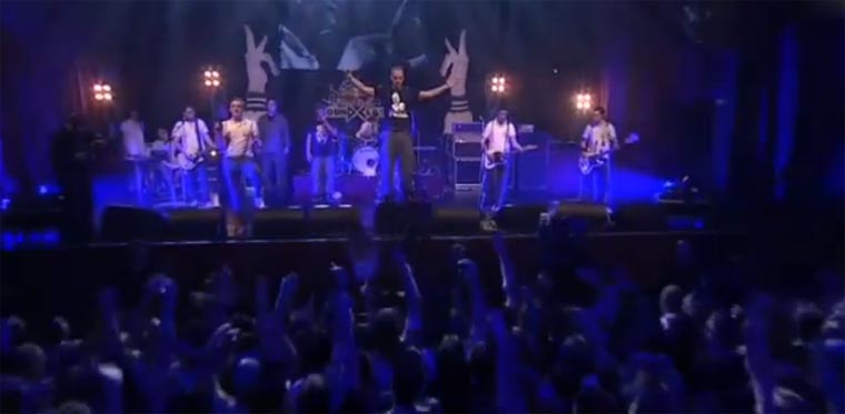 Kraftklub vs. K.I.Z. - Soundclash in kompletter Länge red_bull_soundclash_2012