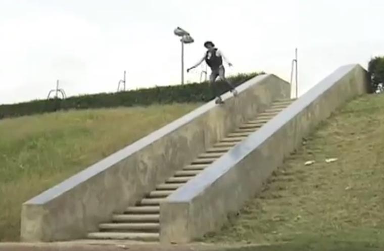 Skateboarding: 50-Stufen an einem Tag Boulala 