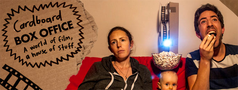 Filmnachbauten mit Baby und Pappe Cardboard_BOX_Office_01 