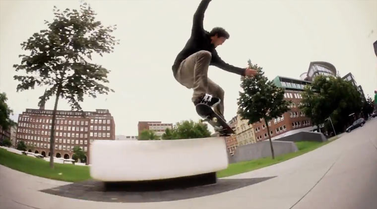 Skateboarding: Dennis Durrant Dennis_Durrant_02 