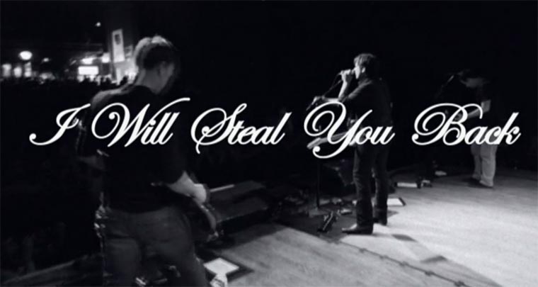 Videopremiere: Jimmy Eat World - I Will Steal You Back JEW_iwillstealyouback 