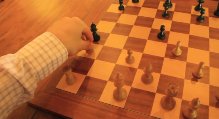 Eine Runde Schach mit Jemima Jemimachess 