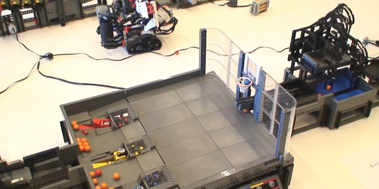 LEGO-Kreislauf für Plastikbälle LEGOballmachine 