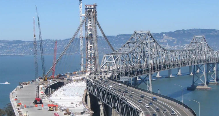 Timelapse: 5 Jahre Brückenbau in 4 Minuten Timelapse-Brueckenbau