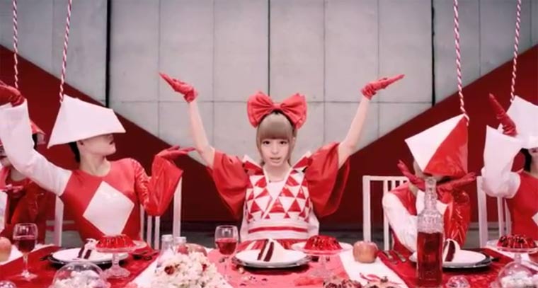 Kyary Pamyu Pamyu - Urisodeshon Urisodeshon