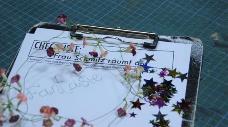 Frau Schmitz räumt auf - Teaser frauschmitzteaser 