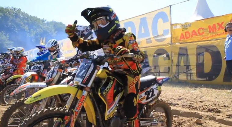 Energiegeladenes Motocross-Kid motocross-kid 