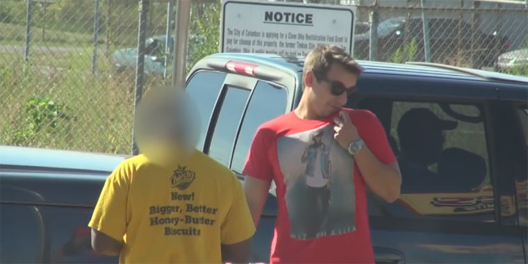 Streich: Undercover in der Hood undercoverhoodprank 