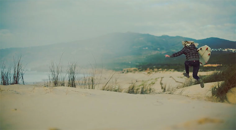 Surfin´ Between Storms - Camilla Kemp Camilla_Kemp_01