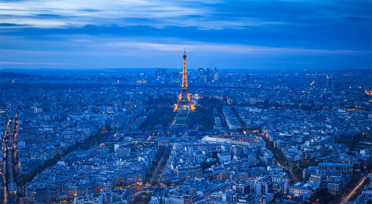 Timelapse: Paris im Nieselregen Paris_when_it_Drizzles 