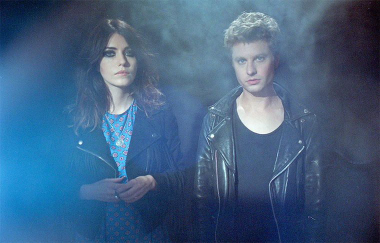 kurzweil-ICH: Blood Red Shoes bloodredshoes_01