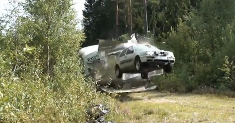 Compilation: Fliegende Autos carjumps 