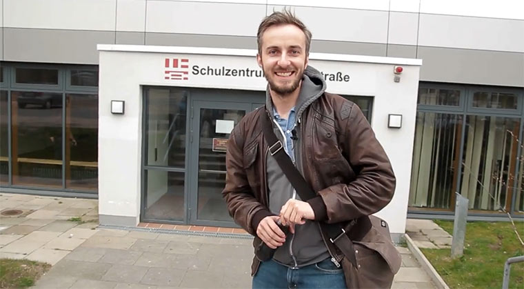 Jan Böhmermann als Vertretungslehrer lehrer_boehmermann 