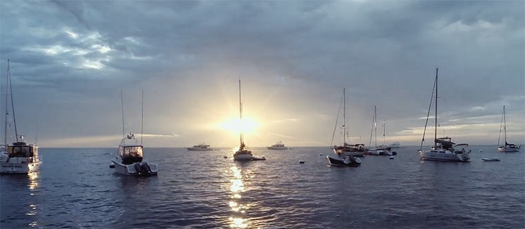 Zusammenschnitt luftiger Aufnahmen operating_in_the_air 