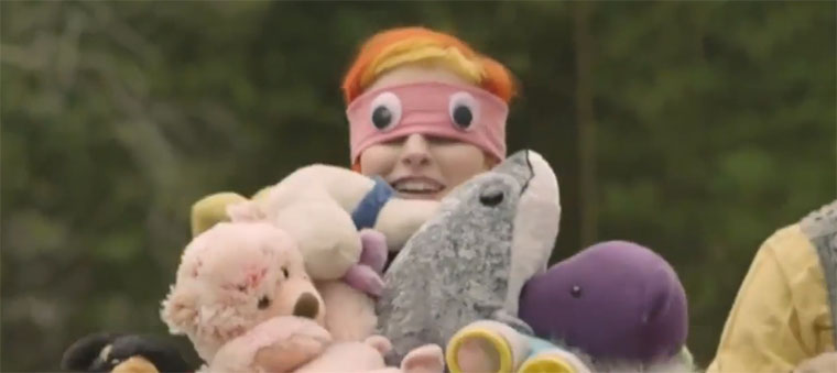 Paramore bricht Weltrekorde im neuen Musikvideo paramore_aintitfun 