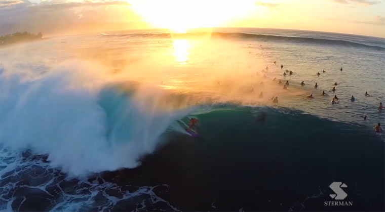 Kameradrohne hebt Surfvideo in ungeahnte Höhen pipelinewinter2013 
