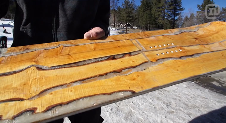 Snowboard aus recycleten Weihnachtsbäumen xmastreesnowboard 