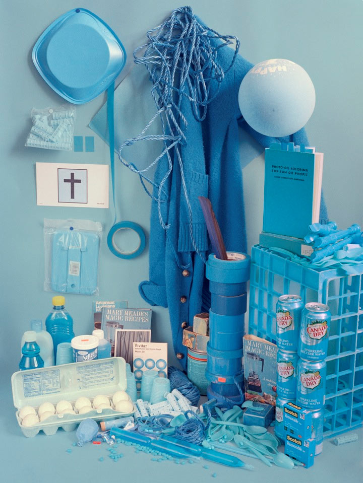 farblich sortiertes Hab und Gut Accidental_Archieves_05 