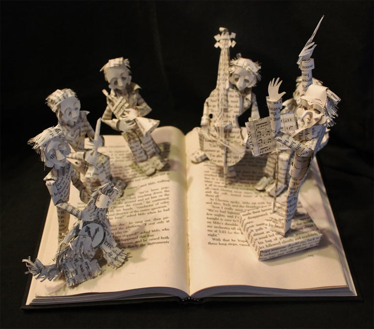 Skulpturen aus Buchseiten Jodi-Harvey-Brown_05 