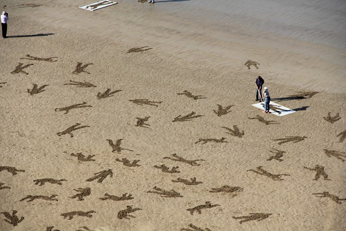 9.000 gefallene Soldaten am Strand der Normandie The-Fallen_03 