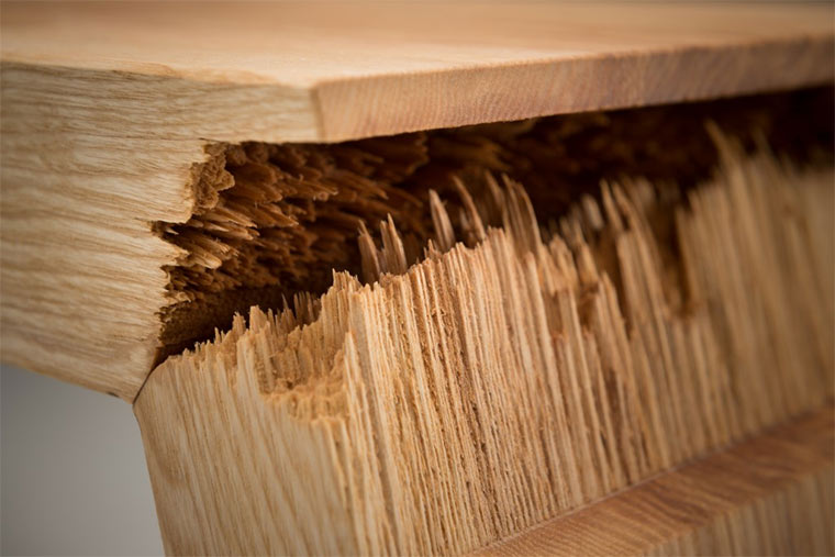 Broken: zerfasertes Holz-Design Broken_06 