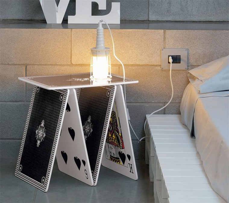 Der Kartenhaustisch kartenhaustisch_01 