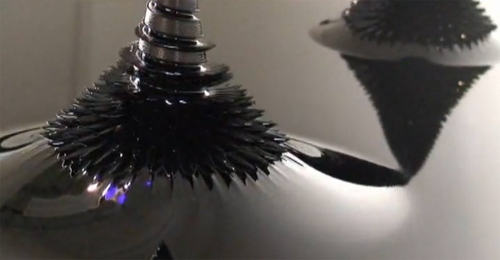 Magnetische und Soundsensitive Spiral-Skulpturen morpho_towers 