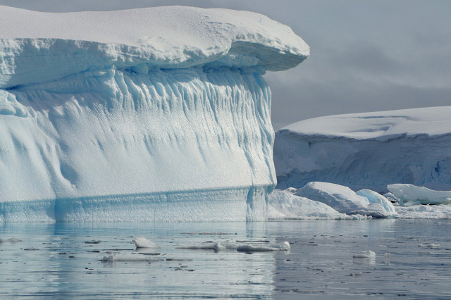 Das antarktische Eis. Und Pinguine. Antarctica_ice_02 