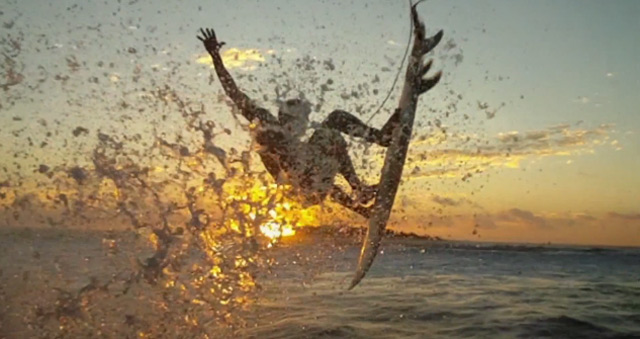 Stylish: Surfen mit Matrix-Effekt mirage_surfmovie 