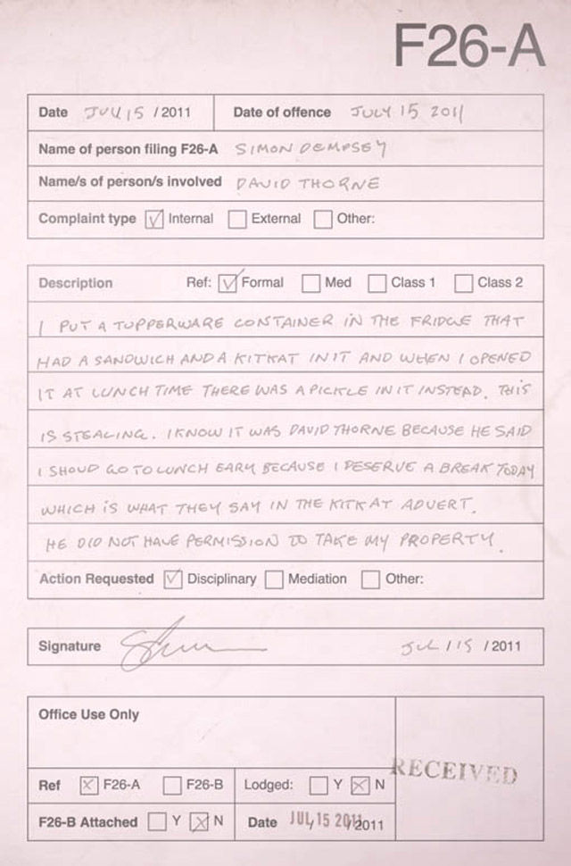 David Thorne wird abgemahnt. Zehn mal. David_Thorne_Complaints_03