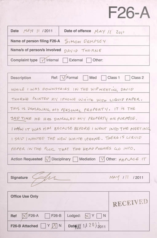 David Thorne wird abgemahnt. Zehn mal. David_Thorne_Complaints_06