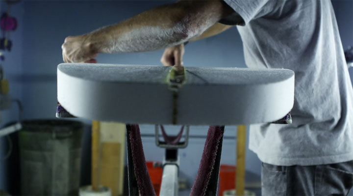 Kurzdoku: Wie entsteht ein Surfbrett? the_sound_of_dust