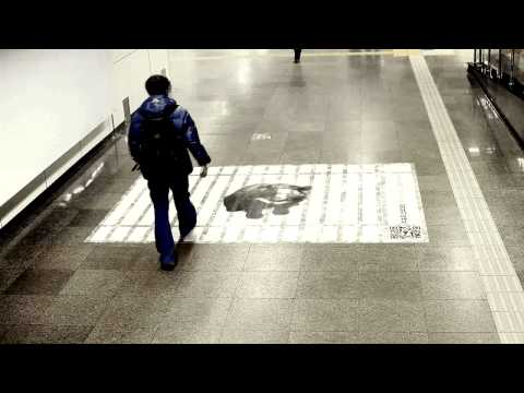 Passanten sperren Bären mit Fußtritten ein lyteCache.php?origThumbUrl=https%3A%2F%2Fi.ytimg.com%2Fvi%2F0f-W4qawJRk%2Fhqdefault 