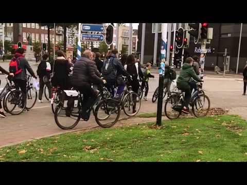 Radfahrchaos mit Klebeband geordnet lyteCache.php?origThumbUrl=https%3A%2F%2Fi.ytimg.com%2Fvi%2F0ziqlGgc8_k%2Fhqdefault 