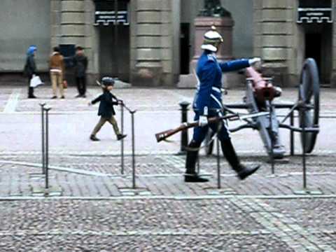 Wachablösung auf Schwedisch lyteCache.php?origThumbUrl=https%3A%2F%2Fi.ytimg.com%2Fvi%2F2ZsbDO8d0pw%2F0 