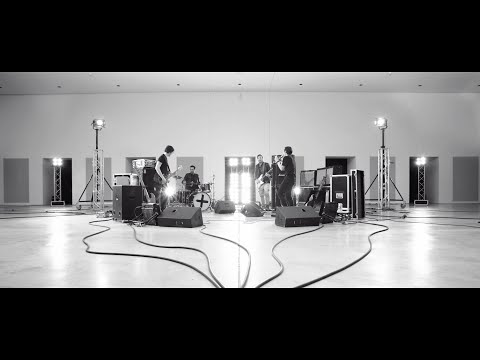 PREMIERE: Sinplus - "Escape" (Musikvideo) lyteCache.php?origThumbUrl=https%3A%2F%2Fi.ytimg.com%2Fvi%2F2owO0er5M64%2Fhqdefault 