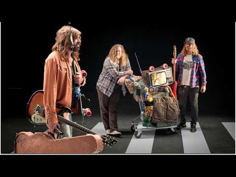 Neue kreative Musikvideos (100) lyteCache.php?origThumbUrl=https%3A%2F%2Fi.ytimg.com%2Fvi%2F3sroHymVOlQ%2Fhqdefault 