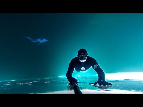 Mit der GoPro unter der Eisdecke schwimmen lyteCache.php?origThumbUrl=https%3A%2F%2Fi.ytimg.com%2Fvi%2F8KzjJobzFmM%2Fhqdefault 