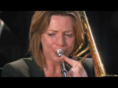 Big Band isst Chili-Schoten vor dem Auftritt lyteCache.php?origThumbUrl=https%3A%2F%2Fi.ytimg.com%2Fvi%2FAW4zTRAAsO8%2Fhqdefault 
