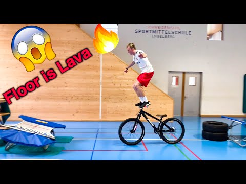 Der Turnhallenboden ist Lava 4.0! lyteCache.php?origThumbUrl=https%3A%2F%2Fi.ytimg.com%2Fvi%2FAfD736-n0e8%2Fhqdefault 