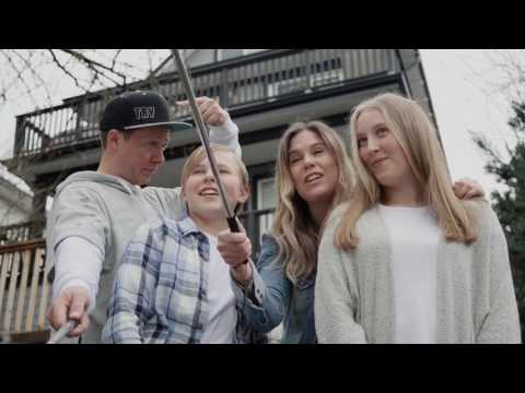 Parodie: Meet The Social Media Influencer Family lyteCache.php?origThumbUrl=https%3A%2F%2Fi.ytimg.com%2Fvi%2FC-1uCgkyw8c%2Fhqdefault 