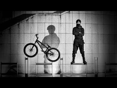 Tomomi Nishikubo ist der "Ninja Rider" lyteCache.php?origThumbUrl=https%3A%2F%2Fi.ytimg.com%2Fvi%2FEkkJuEHgdpM%2Fhqdefault 