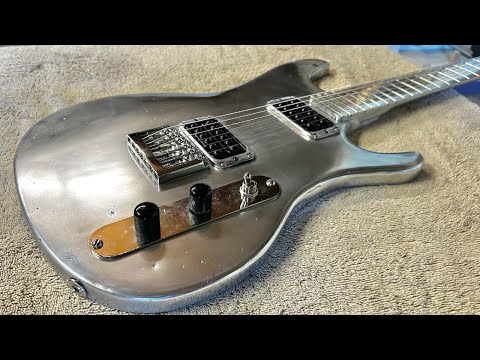 Gitarre aus 1.000 geschmolzenen Getränkedosen lyteCache.php?origThumbUrl=https%3A%2F%2Fi.ytimg.com%2Fvi%2FHgv95uCfmaE%2Fhqdefault 