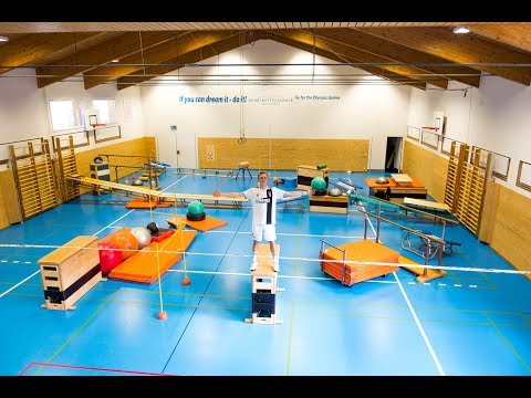 Der Turnhallenboden ist Lava 4.0! lyteCache.php?origThumbUrl=https%3A%2F%2Fi.ytimg.com%2Fvi%2FIO2xB1fnFjM%2Fhqdefault 