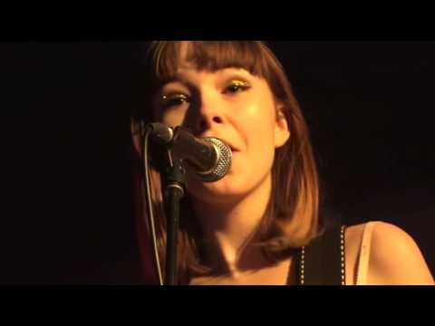 Musik-Kurzreviews Januar 2017 lyteCache.php?origThumbUrl=https%3A%2F%2Fi.ytimg.com%2Fvi%2FJX4Q2ydSvzg%2F0 